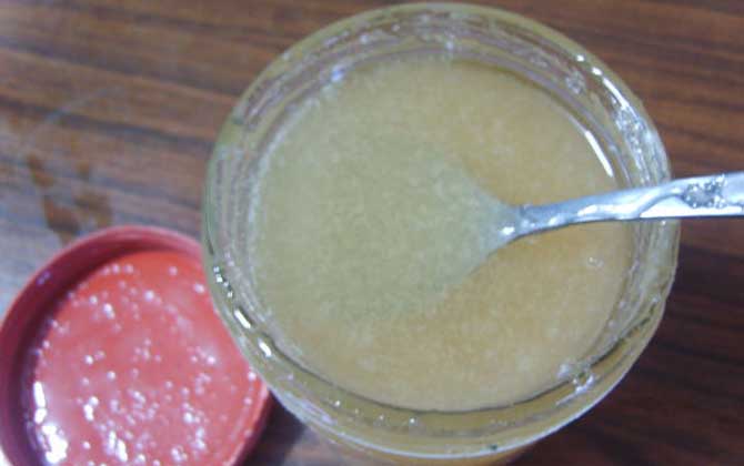 蜂蜜水的作用与功效及正确喝法