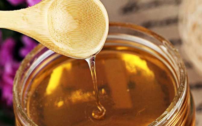 怎样用蜂蜜洗脸才正确？
